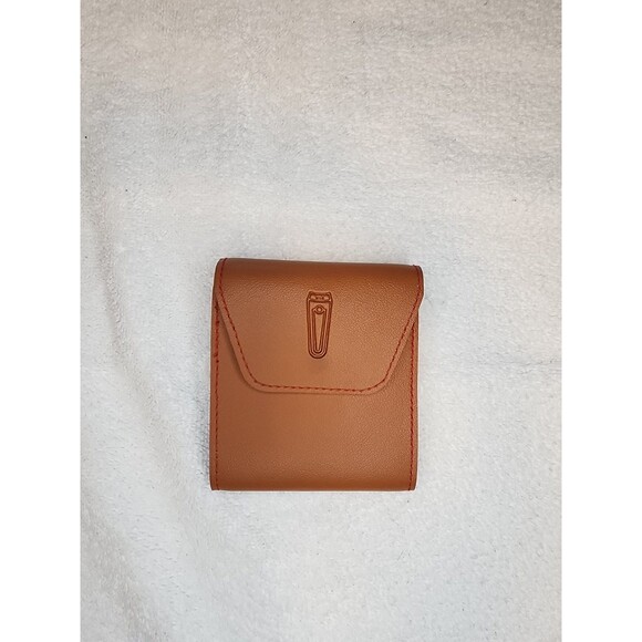 Men and Nails Vegan Luxury Grooming Tool Kit – Brown (12 piece) - Picture 3 of 4